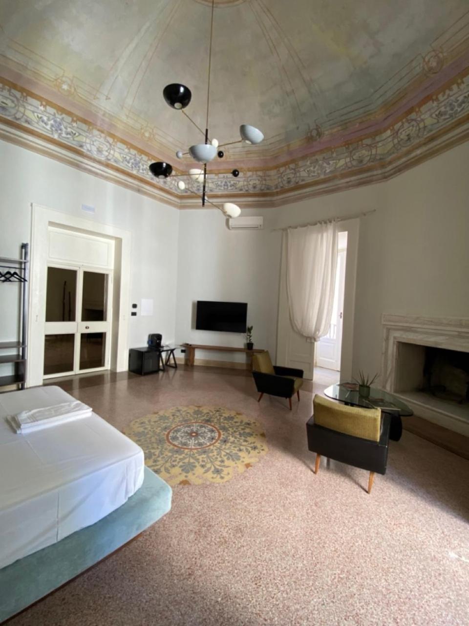 Roiss Haus Suites Lecce Exteriör bild
